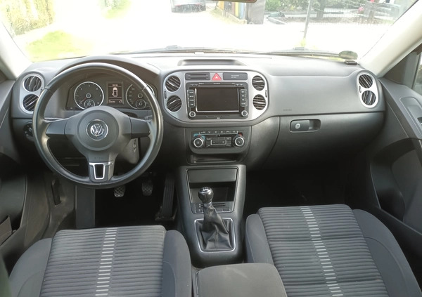 Volkswagen Tiguan cena 24900 przebieg: 216000, rok produkcji 2010 z Chojnice małe 37